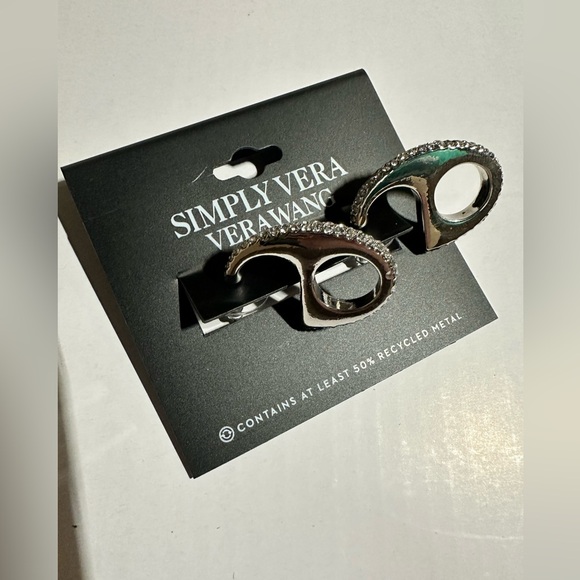 ✨ Vera Wang Rhinestone Hoop Earrings 28mm Silver Tone NWT Sparkly - Picture 3 of 5